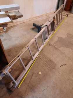 Adjustable Ladder 