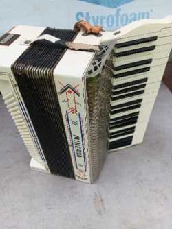 Accordian