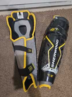 sherwood rekker shinpads