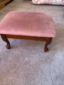 Small foot stool