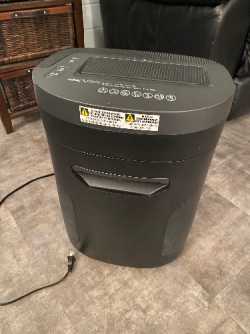 Crosscut Paper Shredder