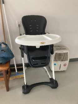 High chair 