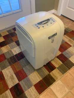 DEHUMIDIFIER 