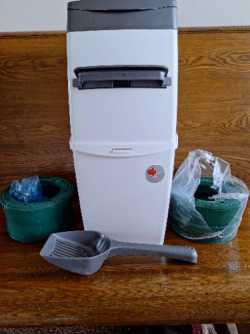 LITTER LOCKER