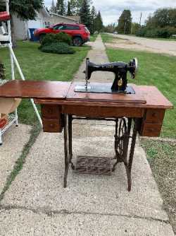 Singer Sewing Machine