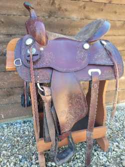 Royal King Saddle