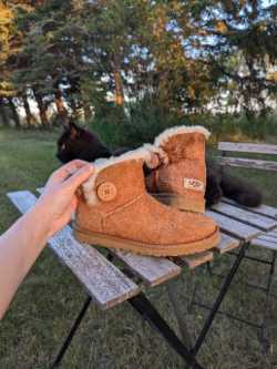 UGG Bailey button boots